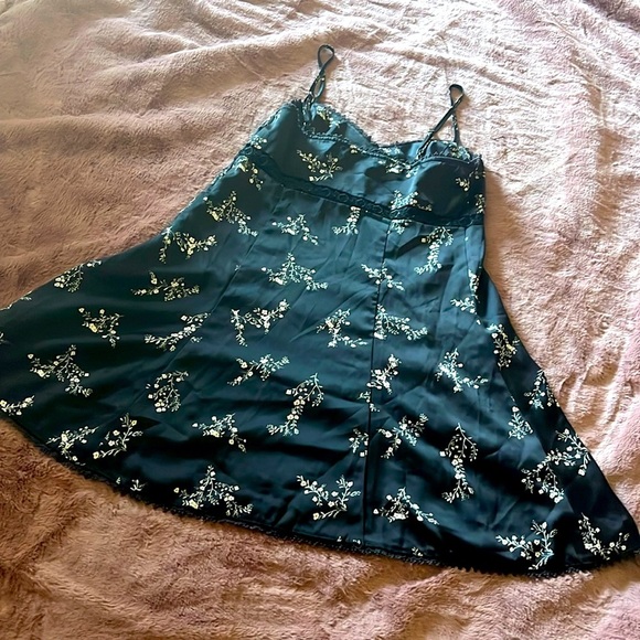 Silk Mini Slip Dress Lingerie Fit Flare Floral Lace Ladder Trim Y2K Cutout Goth - Picture 4 of 12